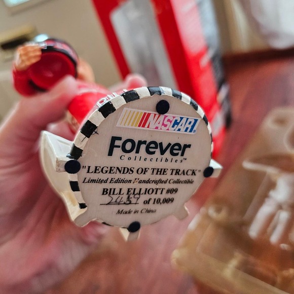 Bill Elliott Legends of the Track NASCAR Auto Car Racing Bobblehead Limited - Picture 4 of 4